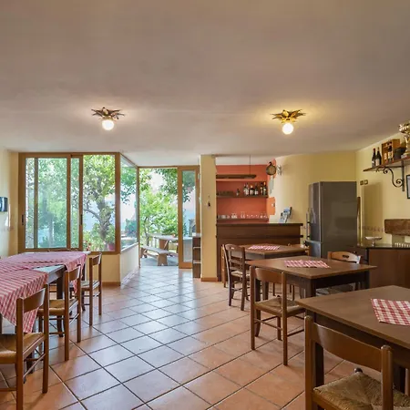 Viola - Vlo203 By Interhome Lecchiore