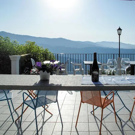 Viola - Vlo203 By Interhome * Lecchiore