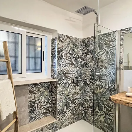 Apartman Viola - Vlo203 By Interhome Lecchiore